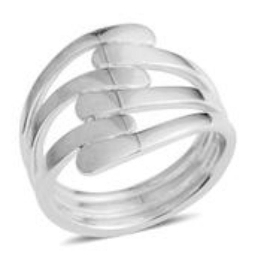 Silvertone Openwork Ring (Size 7.5)